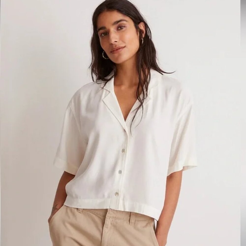 Front Resort Shirt in Lusterweave